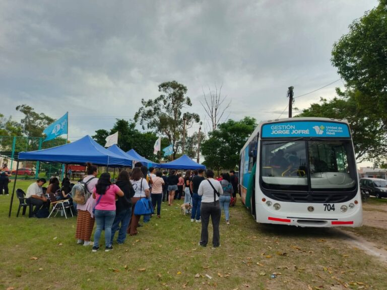EL CASTRAMÓVIL MUNICIPAL REALIZÓ UN NUEVO OPERATIVO INTEGRAL EN EL BARRIO PARQUE URBANO